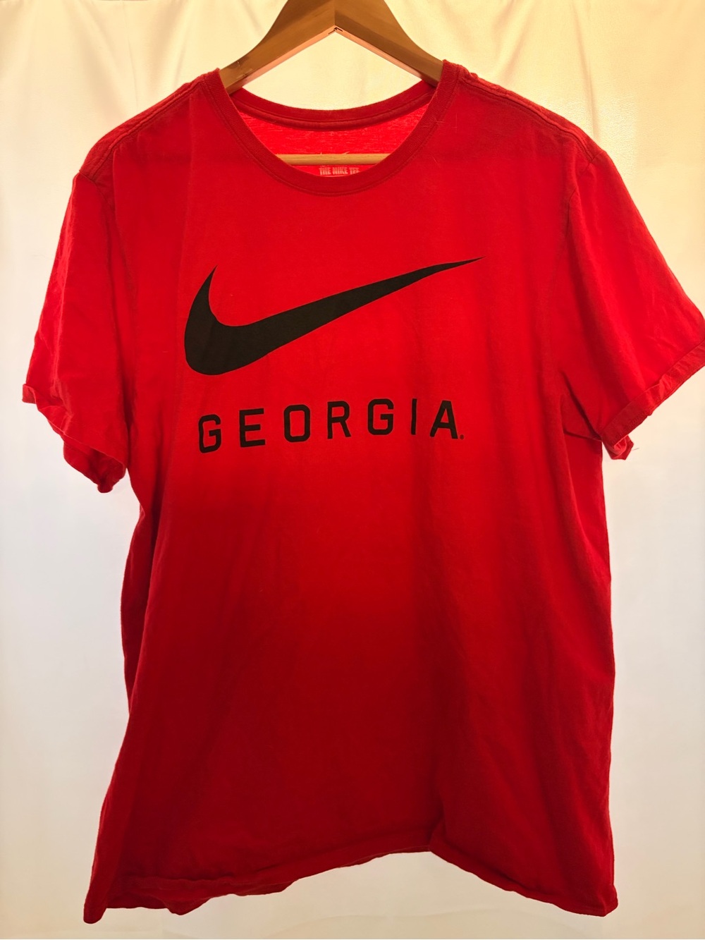 Nike Georgia Bulldogs Red Graphic Tee for Men XL